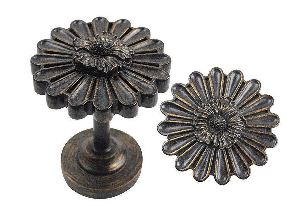 Bellis Medallion Drapery Holdback - 3 Finishes