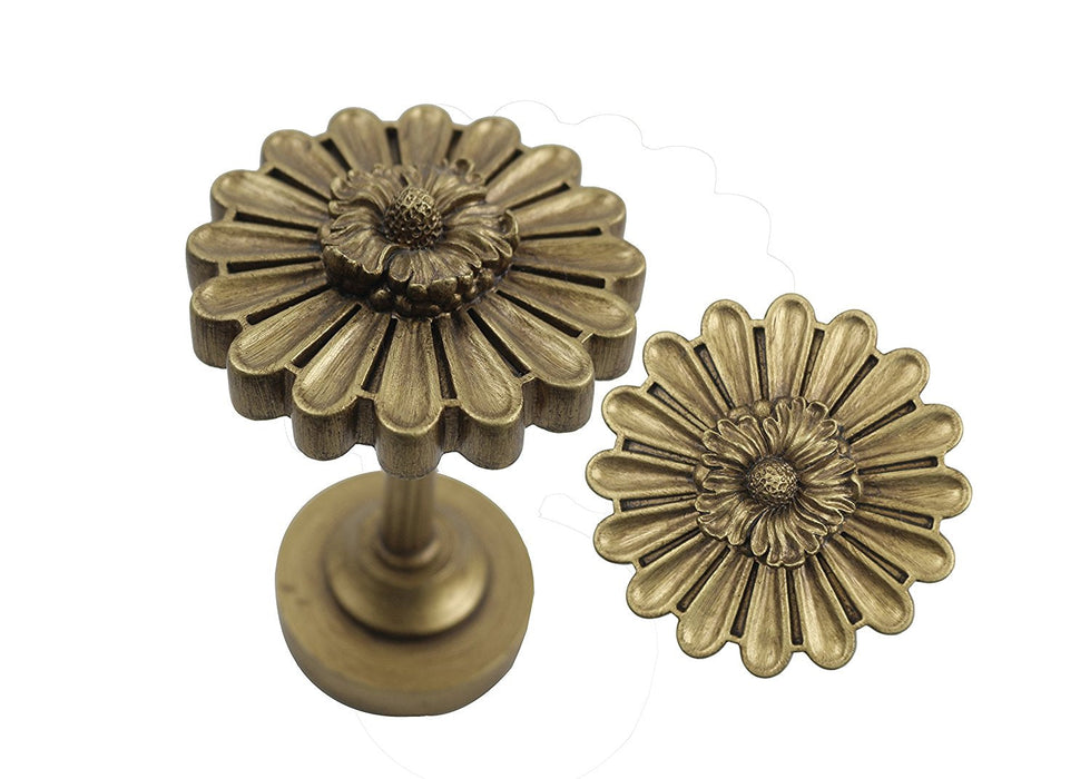 Bellis Medallion Drapery Holdback - 3 Finishes